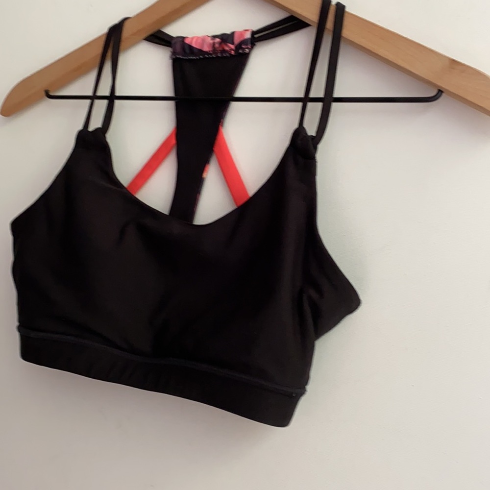 Mondetta Black and Strappy sports bra, Size S - Picture 4 of 12